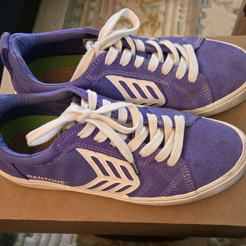 Cariuma Women's Sneakers